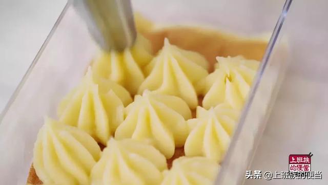 豆浆还能挖着吃，比蛋糕还香甜软绵，大人小孩都喜欢