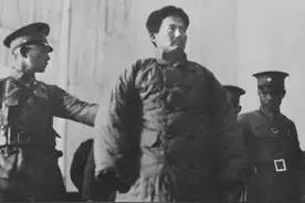 方志敏遇害后：埋在江边22年无人发现，妻至死未改嫁，子女多成才图片
