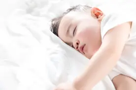 孩子又在说脊椎疼？可能是枕头不合适，教你更好选出更合适的枕头图片