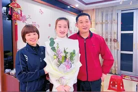 一声“警嫂”一生情图片