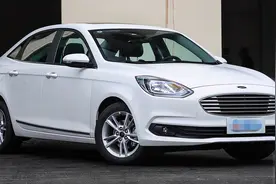 优惠后5.58万起的合资家轿，福特福睿斯这波降价，值得买吗图片