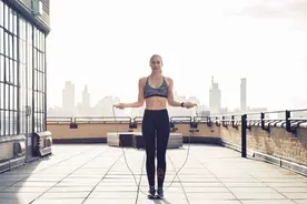 一条能高效减脂塑身的跳绳，专业、颜值高、智能款、性价比还高图片