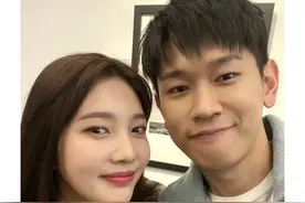 韩国高人气女爱豆和著名音乐才子恋情曝光！歌坛耳膜情侣诞生图片