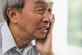 前列腺增生为什么药越吃越多？难道是为了坑钱？理念转变的困扰图片