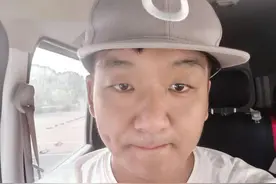 他们是杭州货车司机，也是今晚半山舞台上的歌者：唱歌，是生活给的一点甜图片