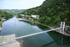安徽首个“7D玻璃桥”，横跨在中国最美诗河上，全长268米门票50图片
