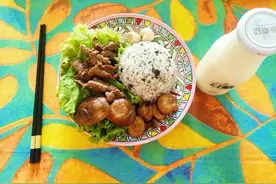 海苔碎拌饭图片