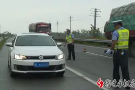 车主注意！省道325宿迁到泗阳路段严查闯红灯图片