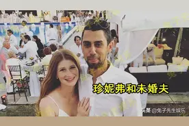 25岁首富女儿新年晒幸福，在未婚夫怀里好甜，还特意秀了大钻戒图片