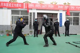他已记不清这是第几次过家门而不入了——记略阳县公安局禁毒大队黄逸潇图片