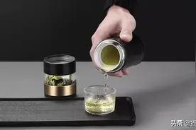 泡茶原来如此简单——特美刻茶水分离智能保温杯简评图片