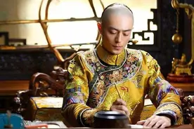 乾隆禅位后，不怕被嘉庆干掉吗？看看谕旨就知道了，早就有提防图片
