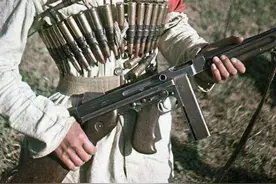 一仗缴获390支冲锋枪！傅作义第35军被歼，“美械”就这么点？图片