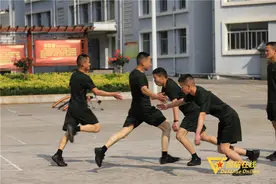 来看看兵哥哥的创意训练，一起花样练体能！图片