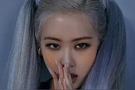 #BLACKPINK#解锁今日份造型！YG福利不要停图片