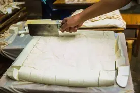买豆腐时，只要有这3个特点的，都是“假豆腐”，再便宜也不要图片