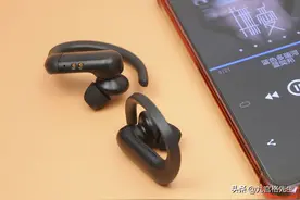 QCY T6：运动挂耳式，佩戴稳如“泰山”图片