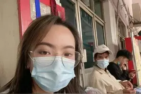 只因女孩儿多看了一眼！找回失散十年的“叔叔”图片
