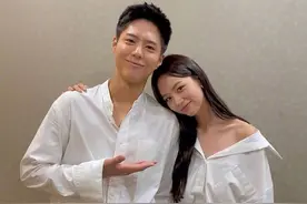 德善阿泽5年后同框，李惠利为朴宝剑应援，请回答1988回忆杀图片