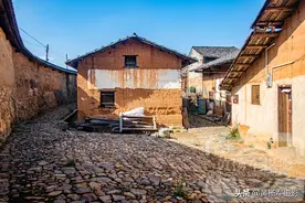 大余县云山村曹氏围屋，已有450多年历史，赣南最古老的客家围屋图片