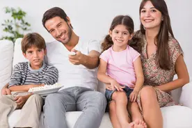 独生子女家庭的父母，不仅有养老金补助，还有一次性补助图片