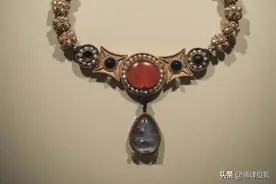 九岁鲜卑公主的绝世珍宝，摸金校尉错失绝世好墓，刻“开者即死”图片