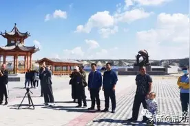 中央电视台综艺频道(CCTV-3)记者采集录制托县沿黄非遗文化图片