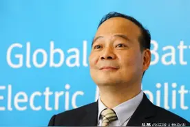 他是马斯克背后的中国男人，靠“赌”发家，花100万买块废铁成就福建新首富图片
