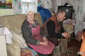 孤独的俄罗斯村庄：仅剩8个居民相依为命，自嘲自己是最后的居民图片