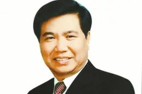 中国富豪给美国捐助7千万，对祖国却一毛不拔？如今恶报来了图片