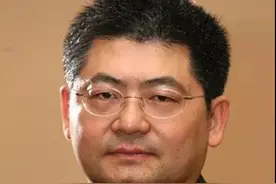 27岁名震法国,他放弃高薪回国当兵,刷新中国工程院最年轻院士记录图片