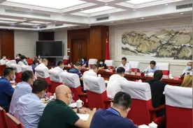 静海区委书记蔺雪峰主持召开企业家代表座谈会图片