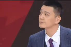 辽宁不敌新疆，郭艾伦当替补吹冲锋号，赵继伟打中锋，杨鸣怒吼图片