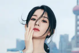 颖宝穿露腰裙 展露绝美线条 气质高贵优雅图片
