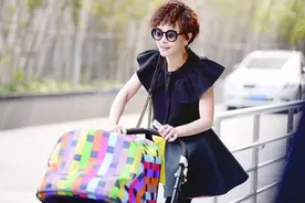 妈妈的穿着打扮，直接能暴露家庭中的地位，对照下你在什么位置？图片