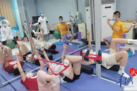 又一智商税？青少年脊柱侧弯不建议网购背部矫正器图片