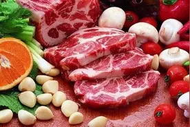 洗羊肉时，只用水冲就错了！大厨教你这样做，羊肉不膻不腥又干净图片