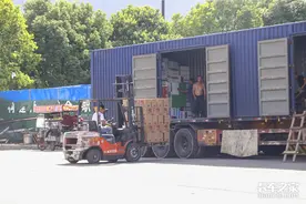 货车司机必须按规矩搬货？卡友：直接报警，不惯这臭毛病图片