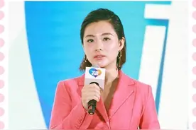 刘璇好敢穿，一米五八挑战一米八的西装，身材却成了五五分图片
