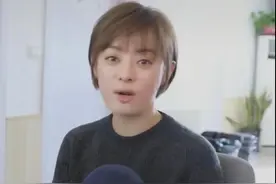 38岁孙俪生完俩孩真养生，大寒天穿5两棉花裤，认真过冬太可爱图片