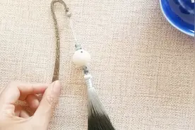 教你手工制作一款书签和压襟，过年了，送亲戚送朋友的最好礼物视频封面