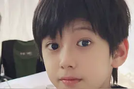 罗云熙张新成小时候长这样？内娱颜值有救了？00后弟弟杀疯了图片