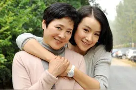 当红女星姚芊羽：与母亲都是单身，母女互相牵挂婚事图片