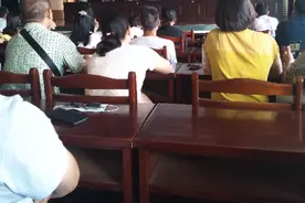 高一家长会图片
