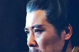 宁可得罪狡诈的曹操，也不愿得罪老实的刘备图片