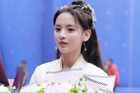 给明星当文戏的替身，一个月收入过万，这样的工资算少吗？图片