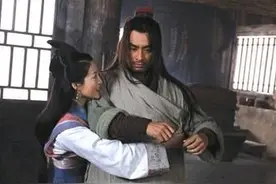 武松对潘金莲到底有没有动过心？爱有多深，恨就有多狠图片