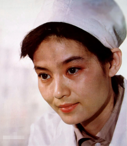 潘虹出演《我们的爱》为了感恩外婆 呼吁年轻人好好经营婚姻(潘虹演的