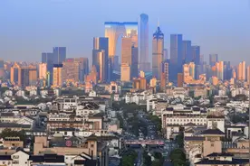 身价超2500亿，江苏首富“易主”，抵2个许家印，仅次于马化腾图片