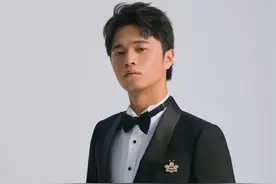 王者荣耀：国服第一李白正式回归，网友：我最熟悉的笑声回来了图片